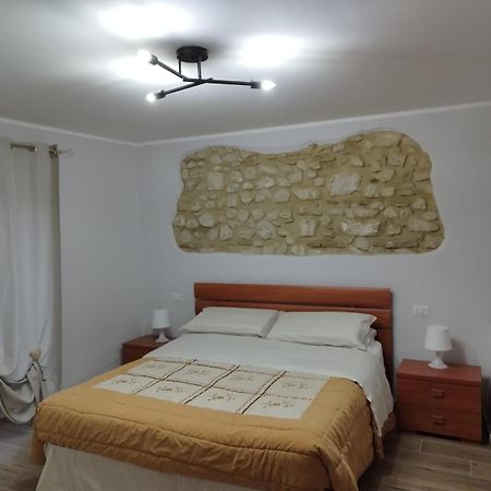 Casa Vacanza "Marinella" Sulmona Exterior photo